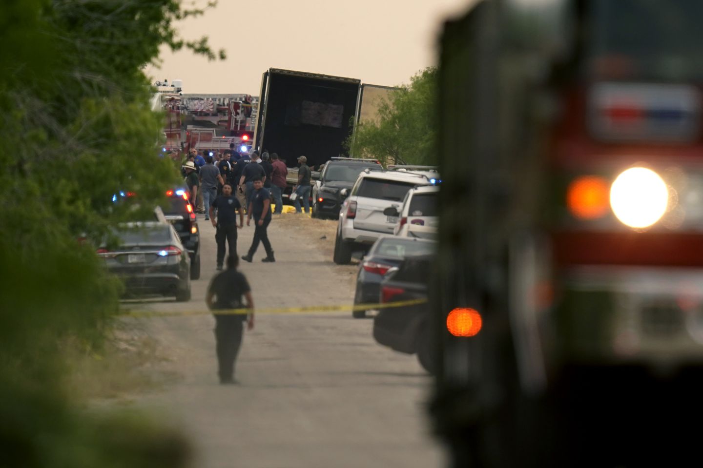 46 personas fueron encontradas muertas en un camión