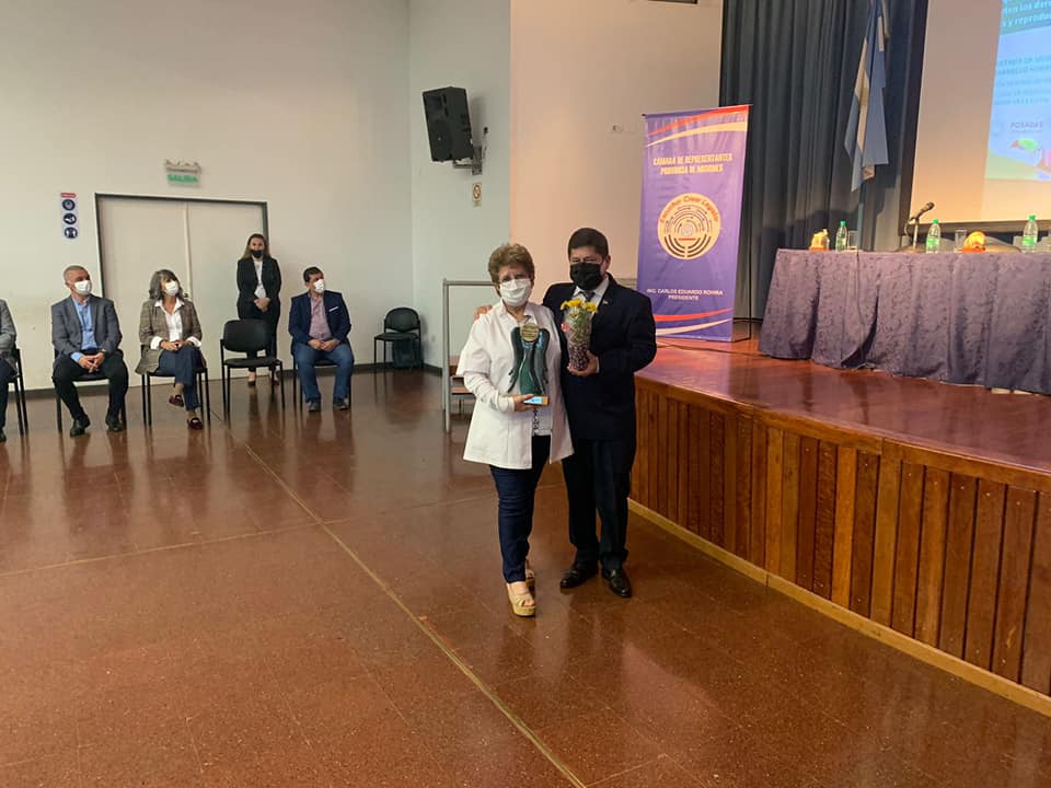 Reconocimiento a mujeres en el ámbito de la salud