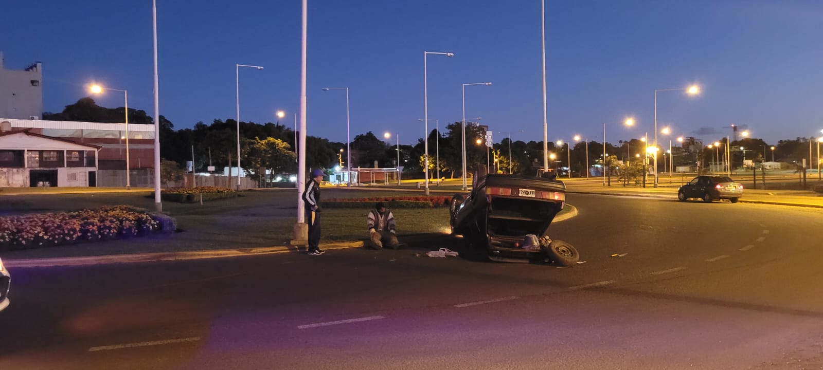 Siniestro vial en Posadas | Dos vehículos chocaron en el Acceso Sur y hay un herido