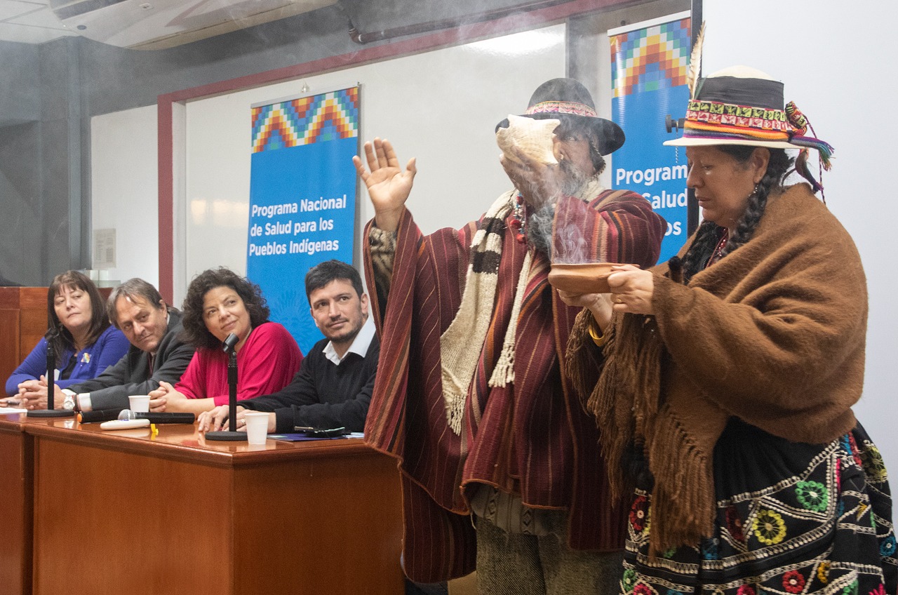 Vizzotti inauguró el primer encuentro nacional de agentes sanitarios indígenas