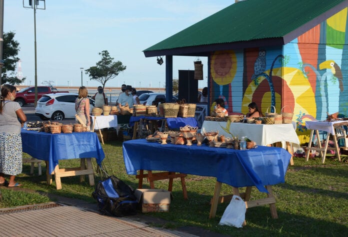 Feria de Artesanías Mbya en Posadas