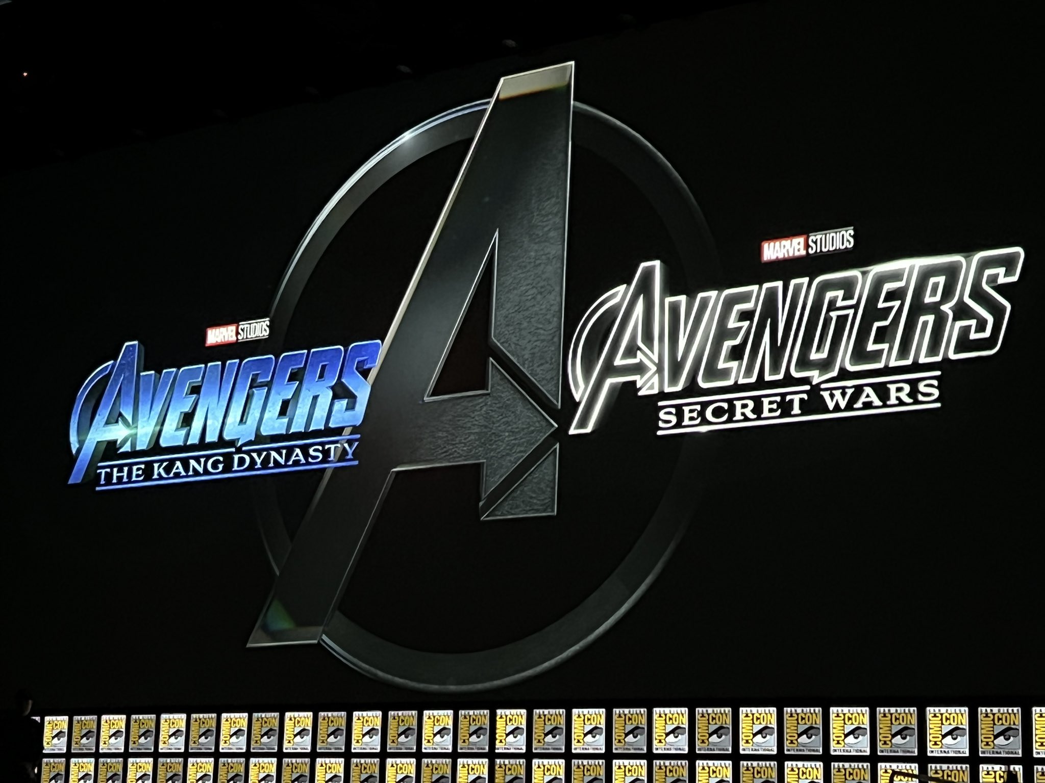 Logotipos de "Avengers: The Kang Dynasty" y "Avengers: Secret Wars"