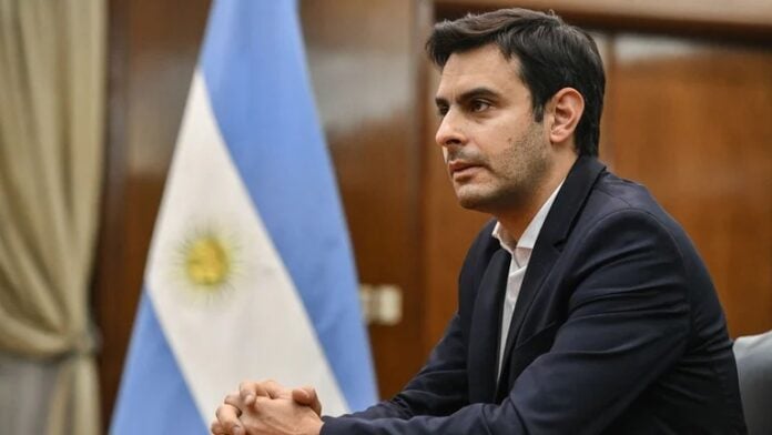 Renunció Santiago López Osornio