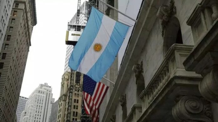suba de tasas en Argentina