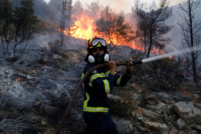 incendio forestal en Atenas