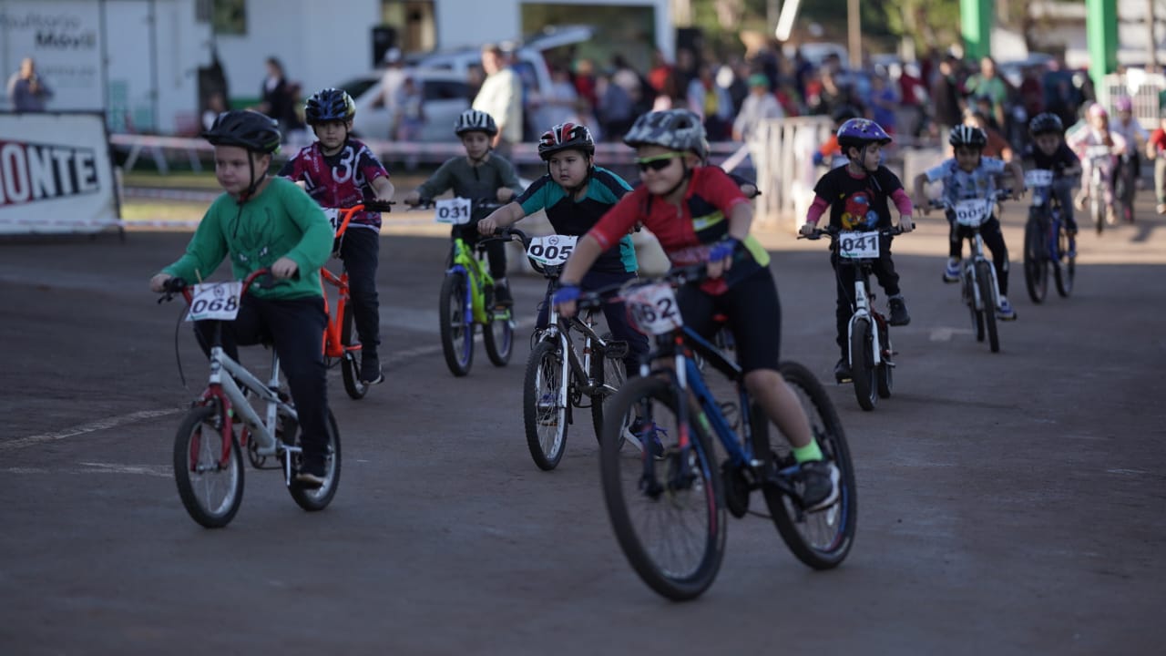 Campeonato Infantil de Ciclismo en Apóstoles