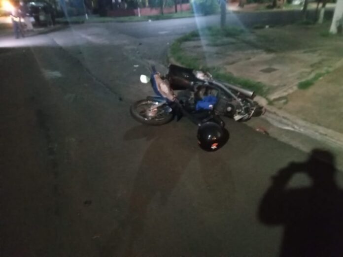 siniestro vial entre dos motocicletas en Posadas