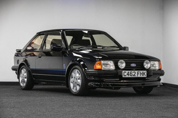 Un coche Ford Escort RS Turbo S1 de 1985 conducido por la princesa Diana princesa diana