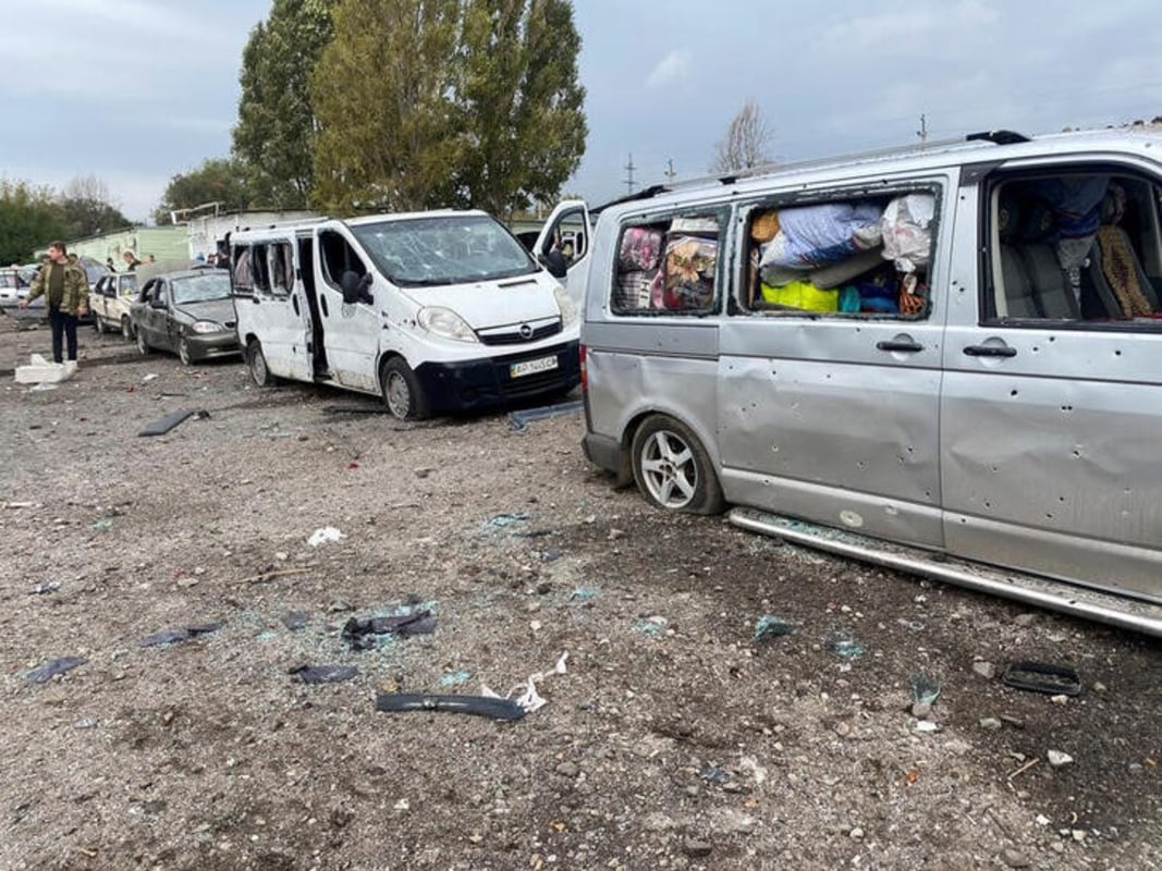  misiles rusos atacaron una caravana de autos en el sur de Ucrania 