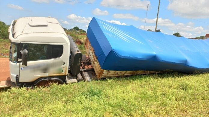 esquivó una moto y despistó en Apósatelos