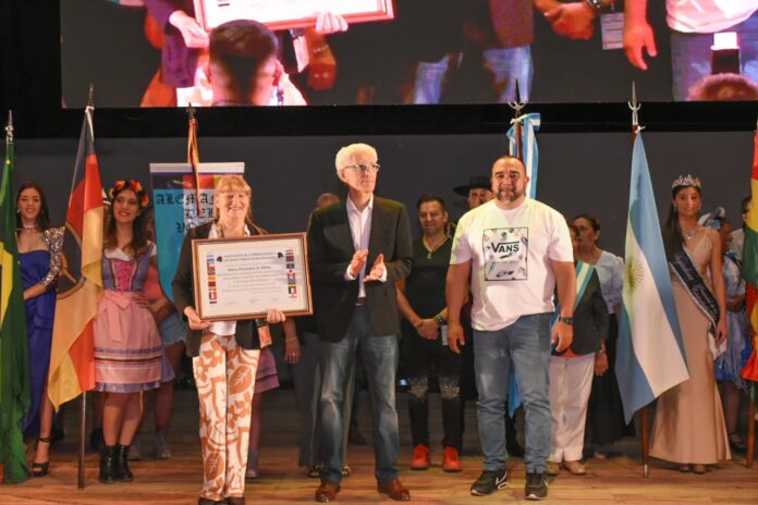 En la Fiesta Provincial del Inmigrante en San Luis (1) Fiesta Nacional del Inmigrante