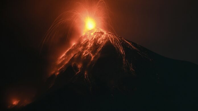erupción de un volcán