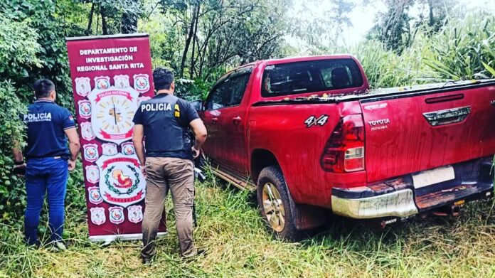 San Pedro: En un operativo internacional encabezado por la Policía de Misiones se recuperó una camioneta robada