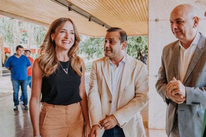 Oscar Herrera Ahuad Victoria tolosa Paz