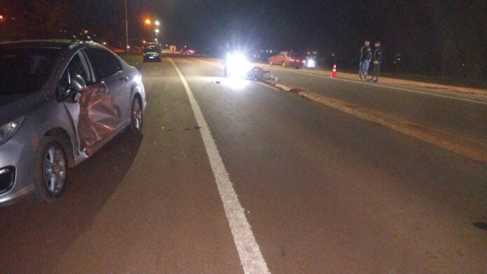 Choque entre un auto y una moto en San Vicente