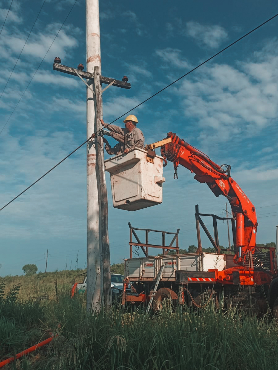 remodelación en línea de 33 kV San Javier - Alem