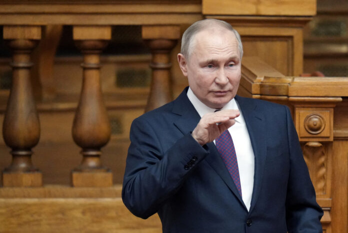 Putin prometió reaccionar ante presión de Occidente