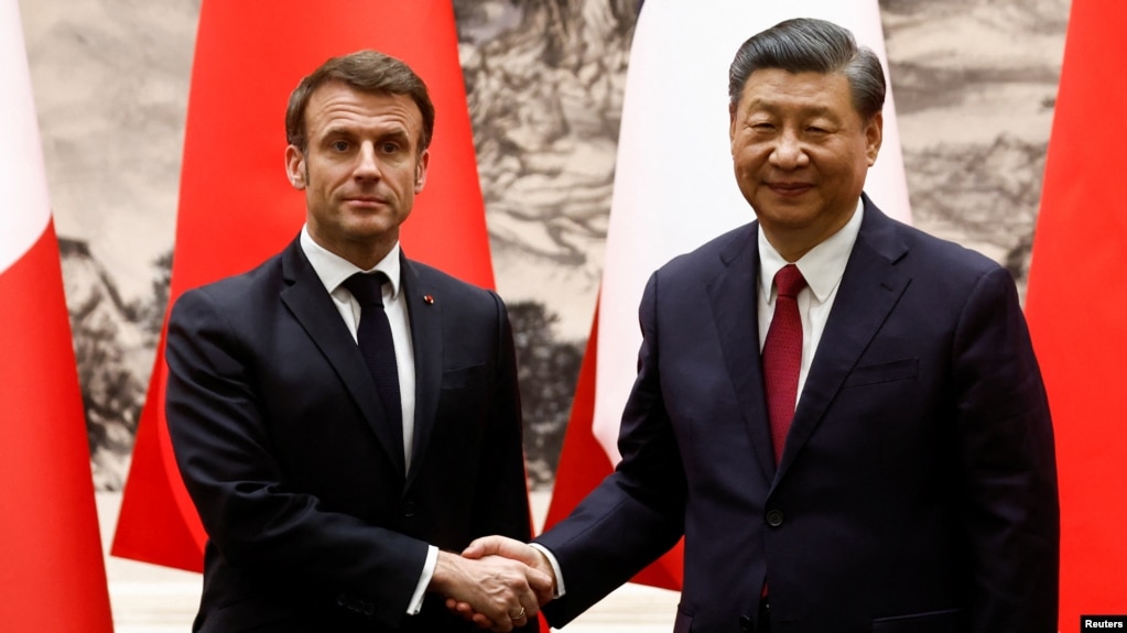 Emmanuel Macron, presidente de Francia, y Xi Jinping, presidente de China