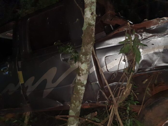 despiste de una camioneta despiste de una camioneta en Vila Bonita
