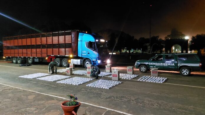 Gendarmería interceptó un contrabando de cigarrillos