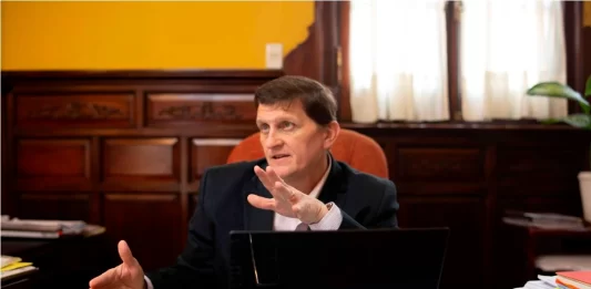 Adolfo Safrán, ministro de Hacienda de Misiones. programas ahora