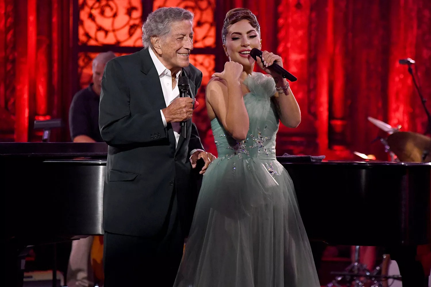 Tony Bennett y Lady Gaga. (Foto: KEVIN MAZUR/GETTY)