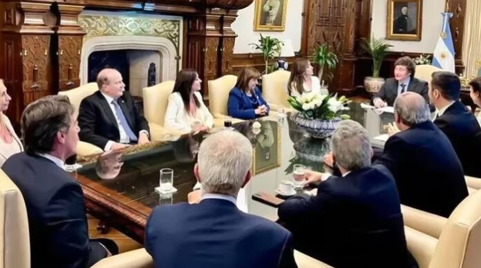 milei respaldó a francos