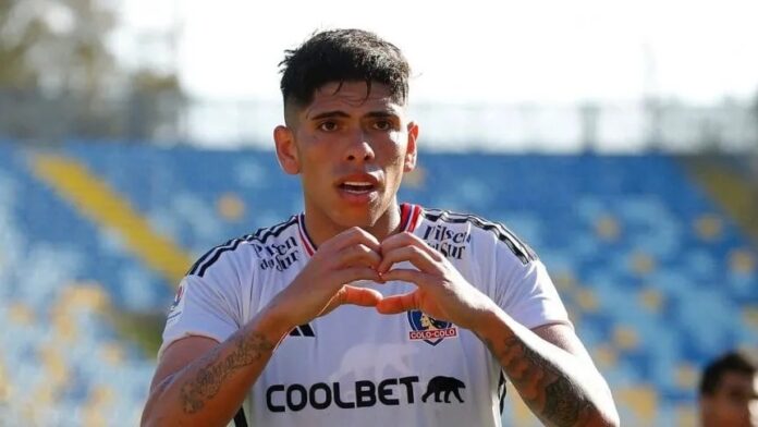 Boca va por el chileno Carlos Palacios