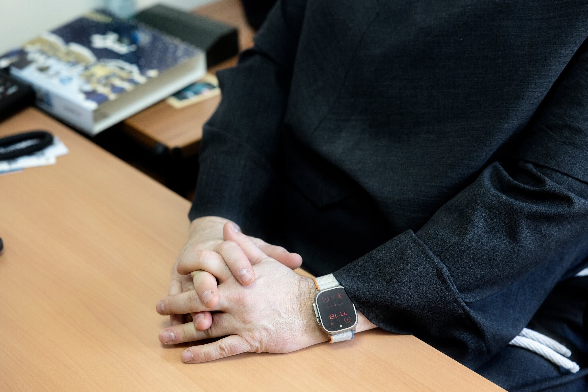 El Apple Watch del Padre Benanti. Se autoproclama un friki de la tecnología. (Alessandro Penso para The New York Times)
