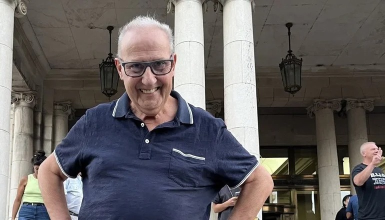 Pablo Díaz, sobreviviente de la Noche de los Lápices, sonriente tras la condena de los responsables