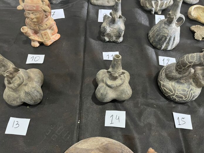 valiosas piezas arqueológicas de origen peruano