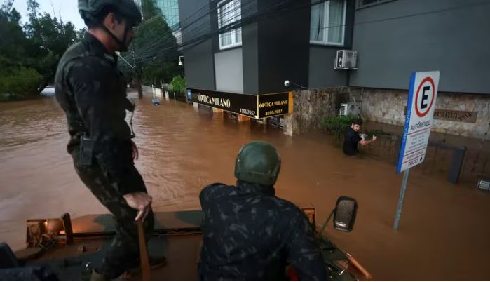 las lluvias no dan tregua en porto alegre