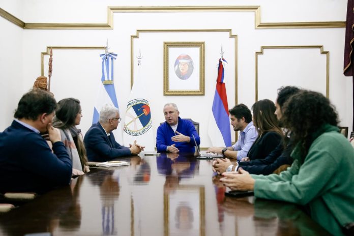 El Gobernador de Misiones, Hugo Passalacqua se reunió con representantes del IICA