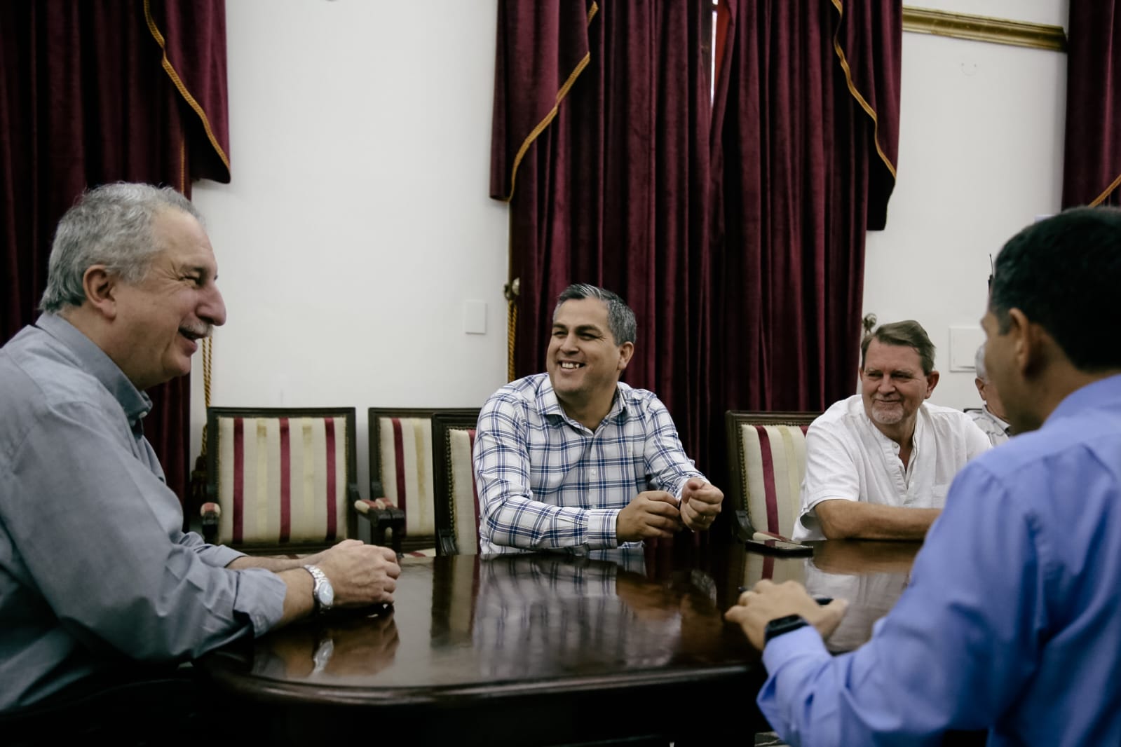 El gobernador Hugo Passalacqua se reunió con el Consejo de pastores de Misiones