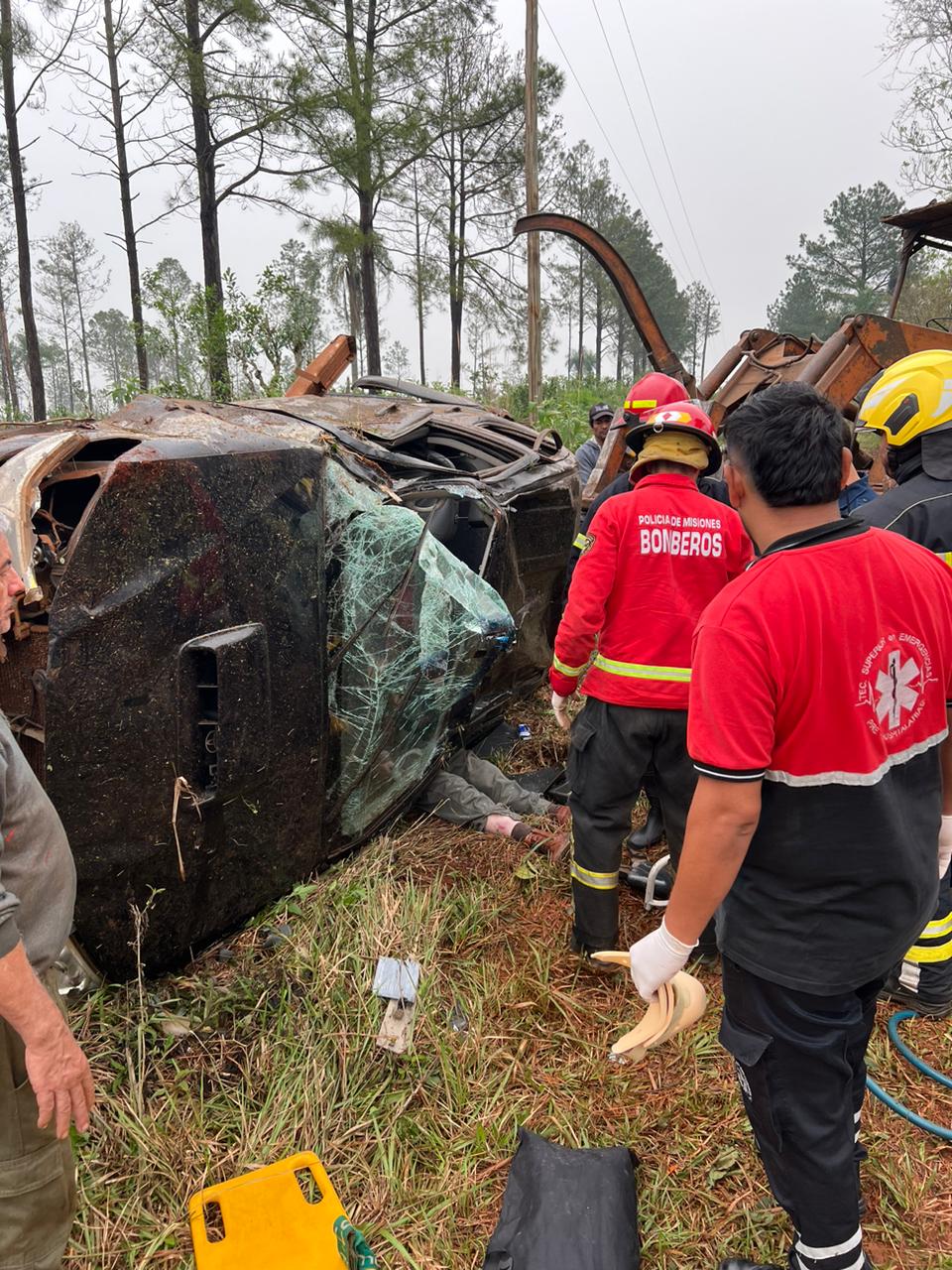 despistó y volcó en la ruta 103