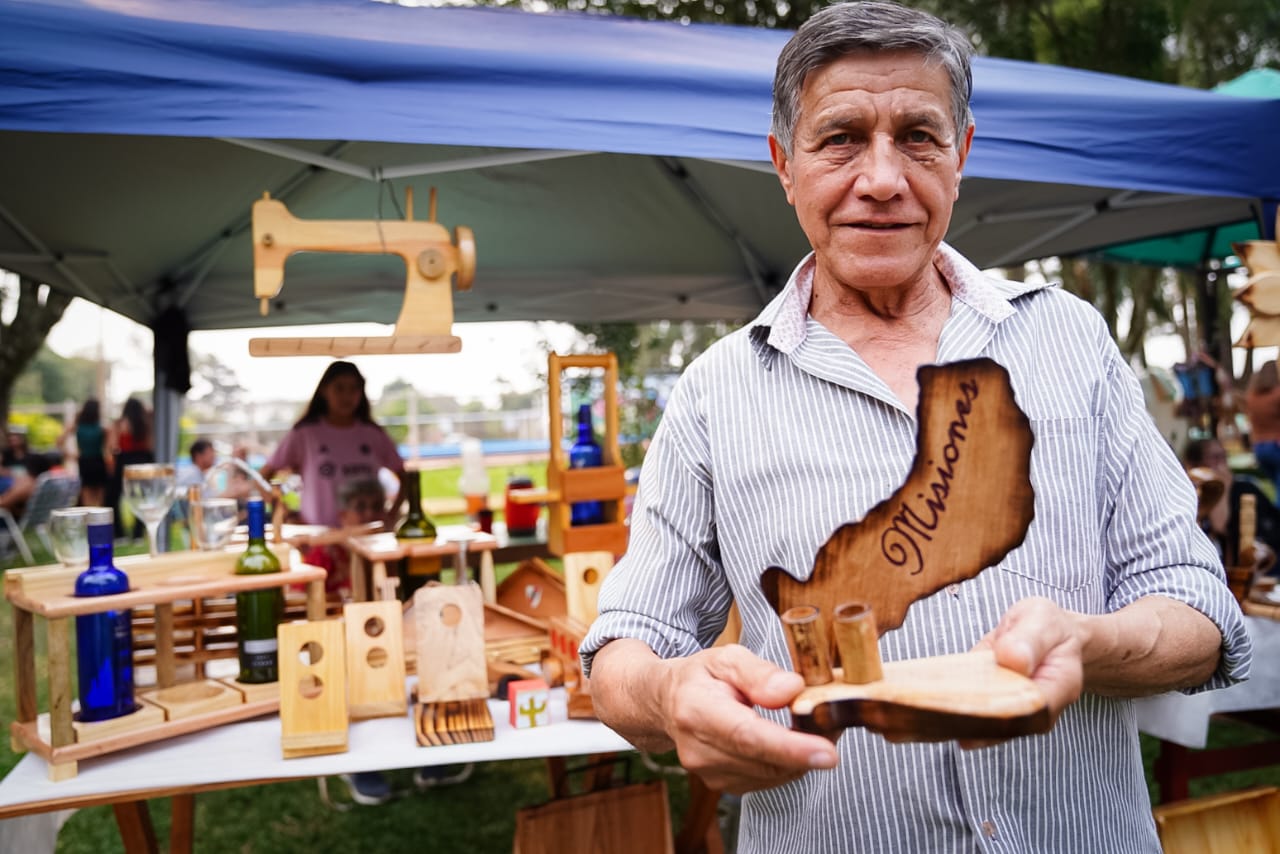 El gobernador Hugo Passalacqua visitó la 47° edición de la Fiesta del Agricultor en Campo Viera 