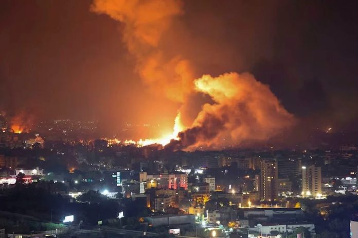 Irán le advirtió a Israel que si responde al bombardeo habrá “ataques devastadores”