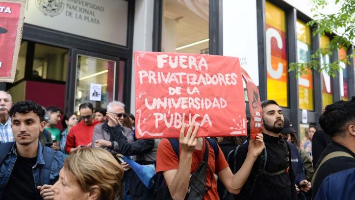 Conflicto universitario