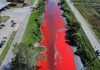 Arroyo teñido de rojo
