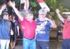 Gustavo Cardozo, festejando su triunfo en las elecciones en Guaraní.