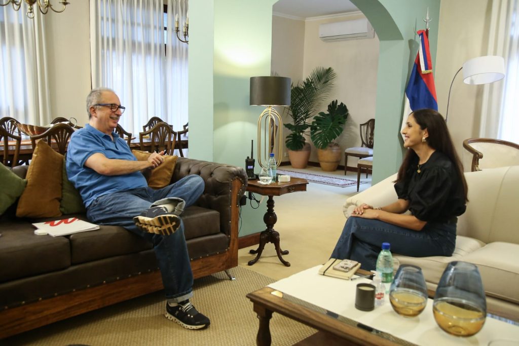Passalacqua recibió a Paula Franco