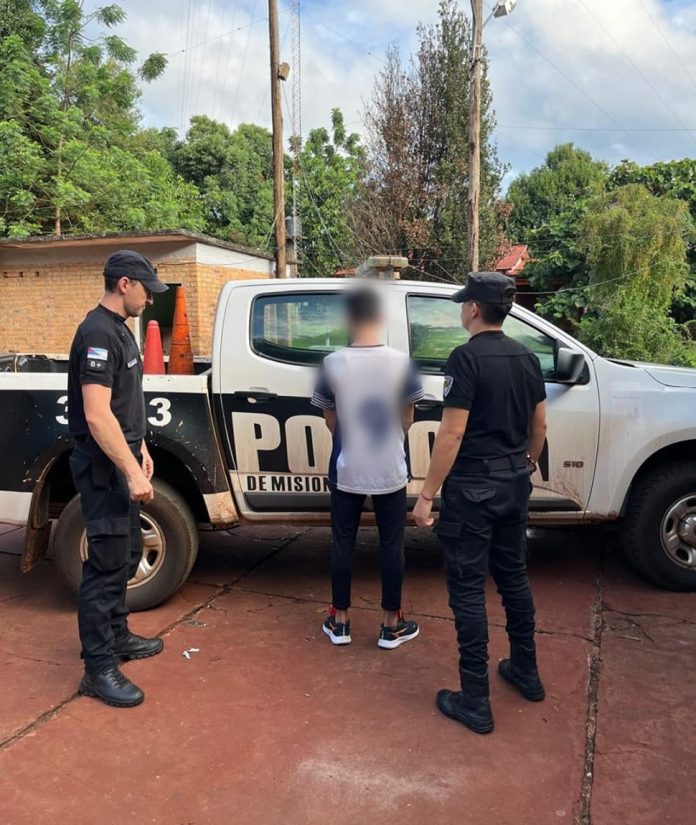 estudiante detenido Alumnos robaron equipos informáticos