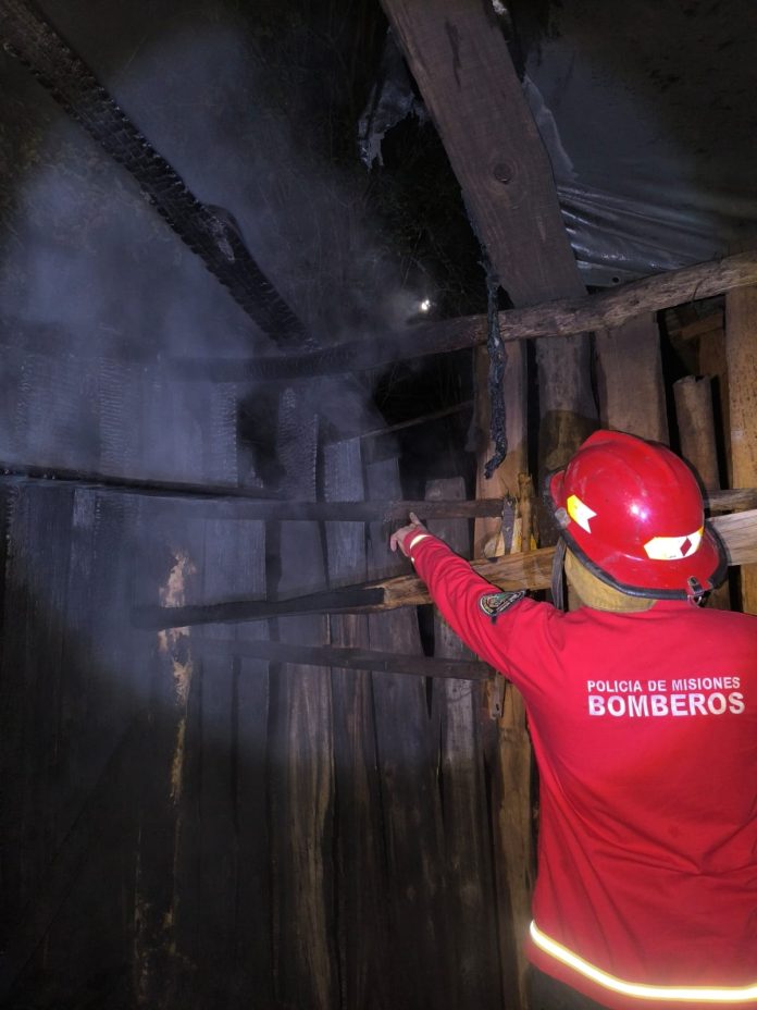 incendio de una vivienda en Santa Ana