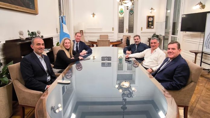 pro LLA reunión