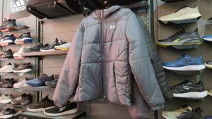 Posadas | Comerciantes de indumentaria y calzado esperan repuntar ventas con el Ahora Papá y el aguinaldo imagen-6