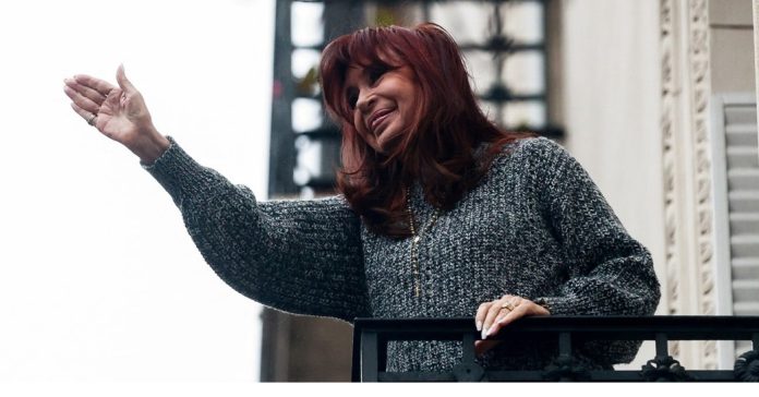 cristina balcon Cristina Fernández