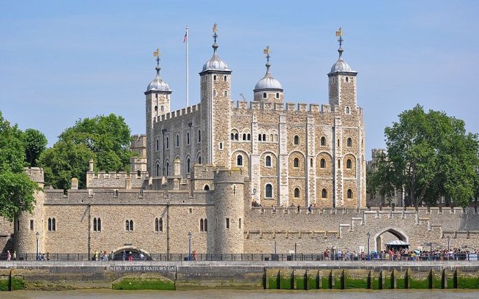 restos humanos en la Torre de Londres
