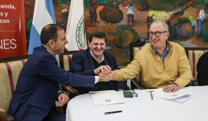 Passalacqua presentó nuevas líneas de crédito del banco nación para sectores productivos de Misiones