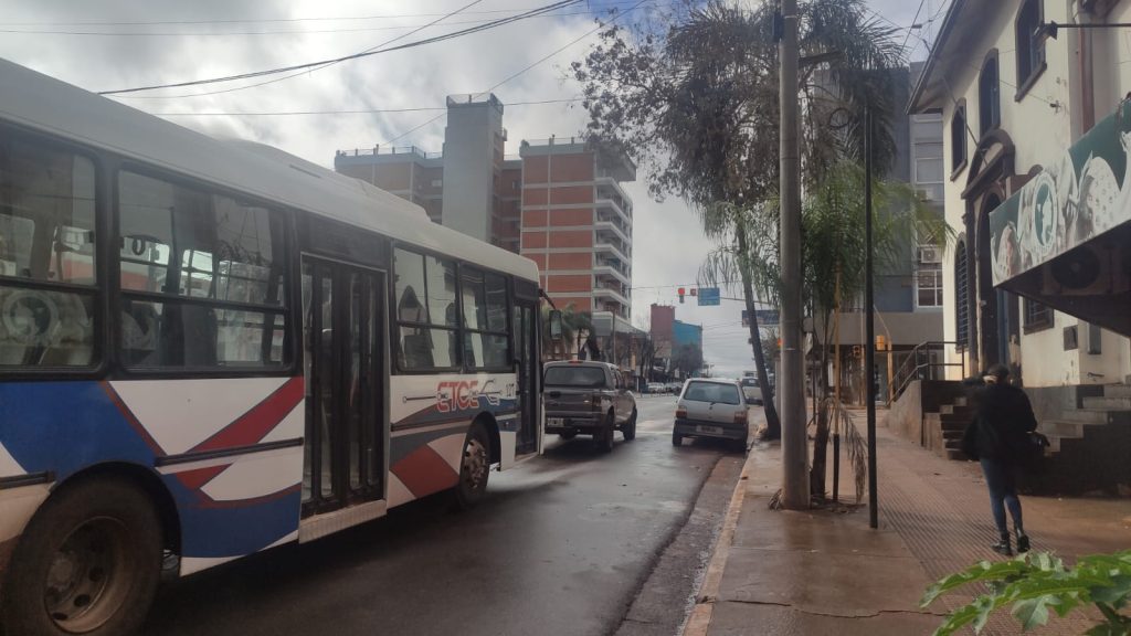 Crisis del transporte en Eldorado