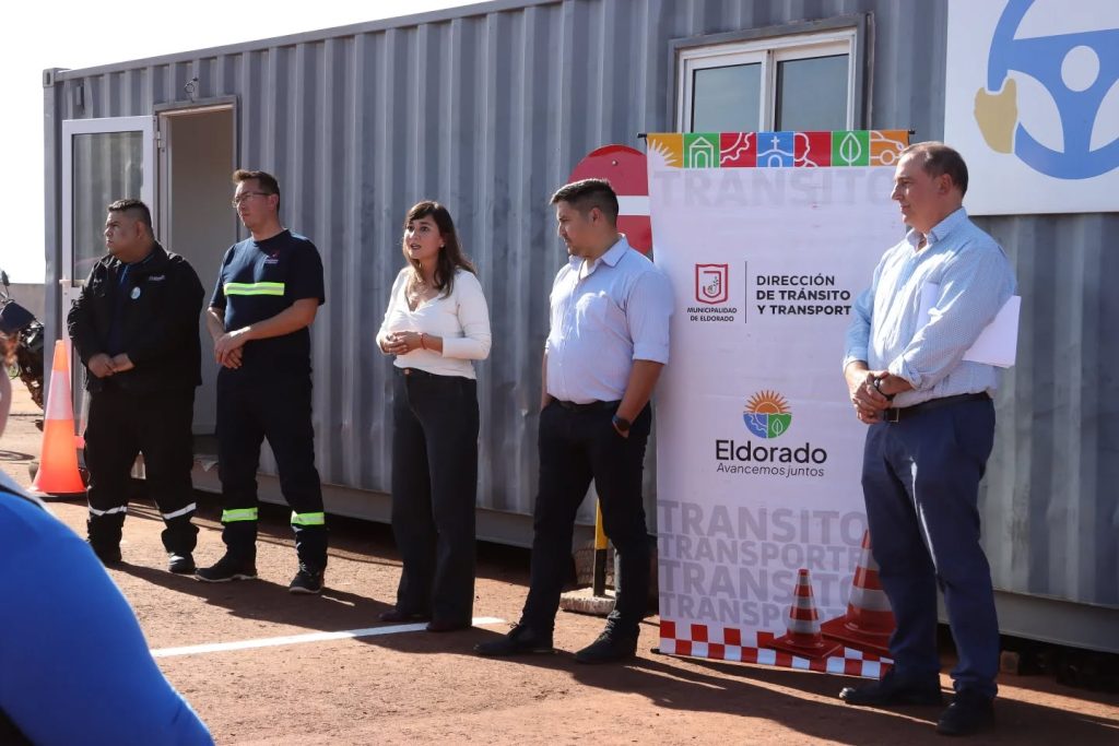 egresados de la Escuela Municipal de Manejo de Eldorado